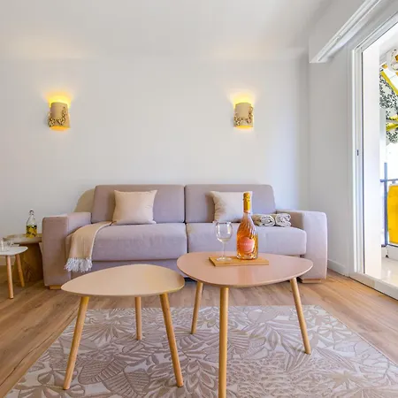 Renove - Proche De La - Eh Apartman